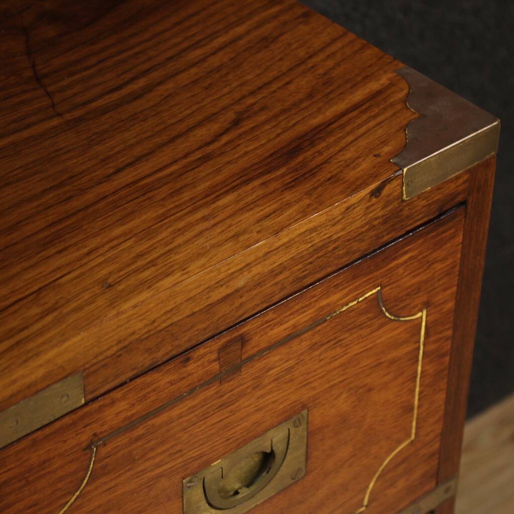 Paire de commodes anglaises du XXe siècle