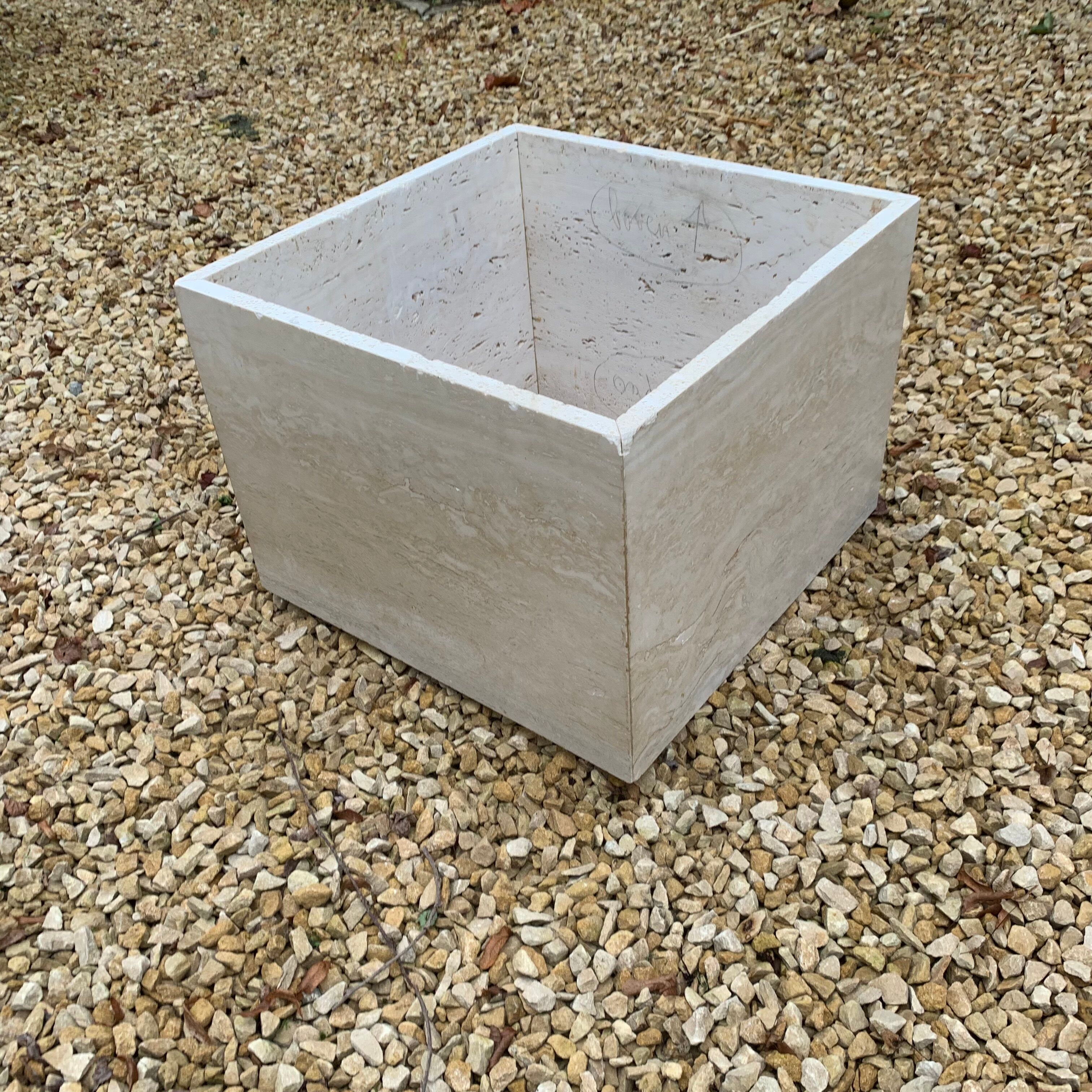 Table basse en travertin 115x115 cm