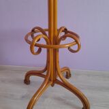 Coat rack called parrot