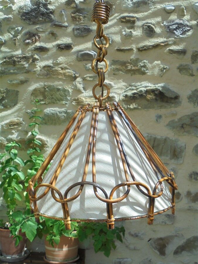 Hanging lamp in rattan and fabric