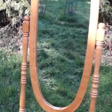 Standing psyche mirror