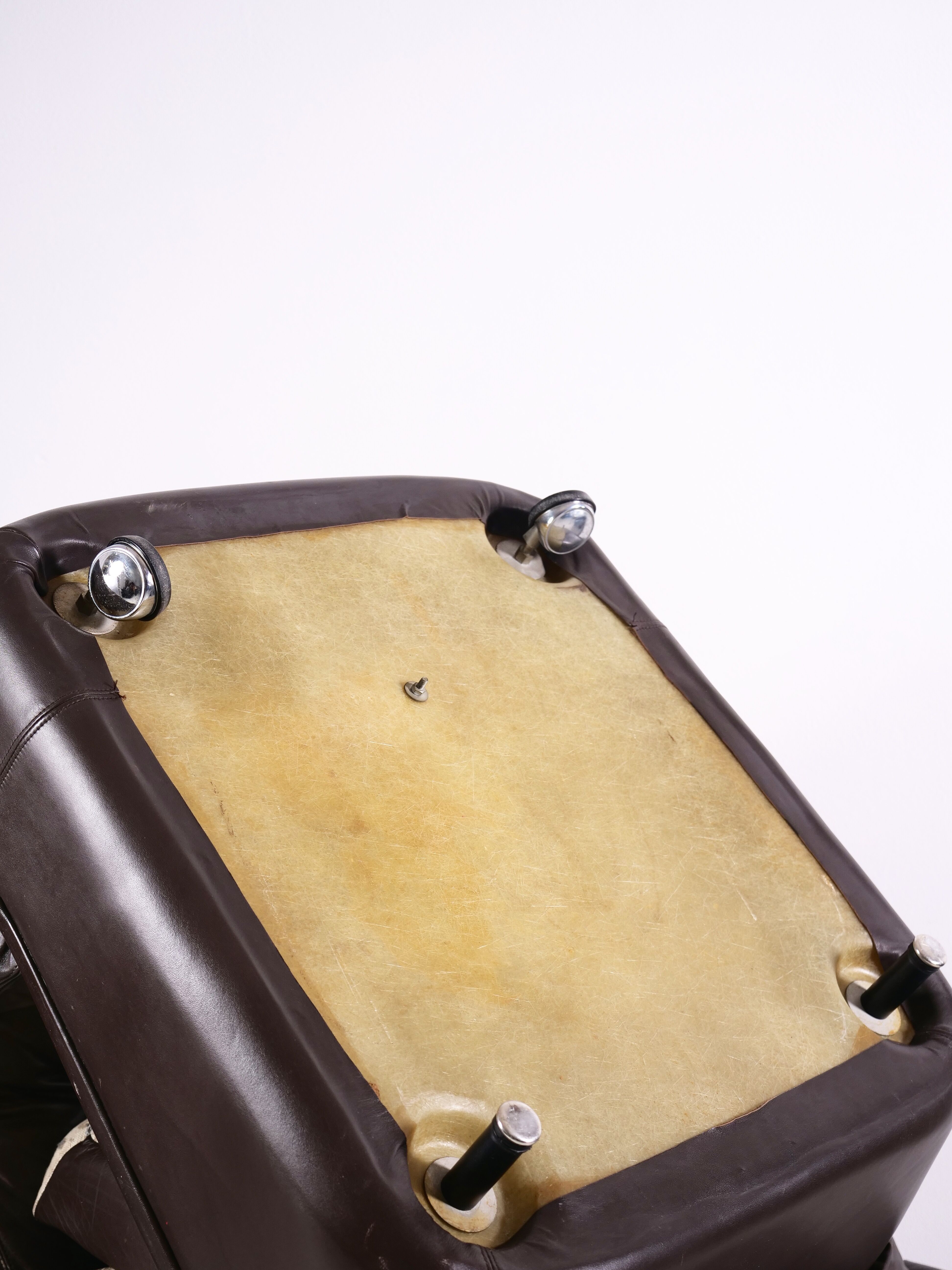 Modular leather sofa by michel cadestin for airborne