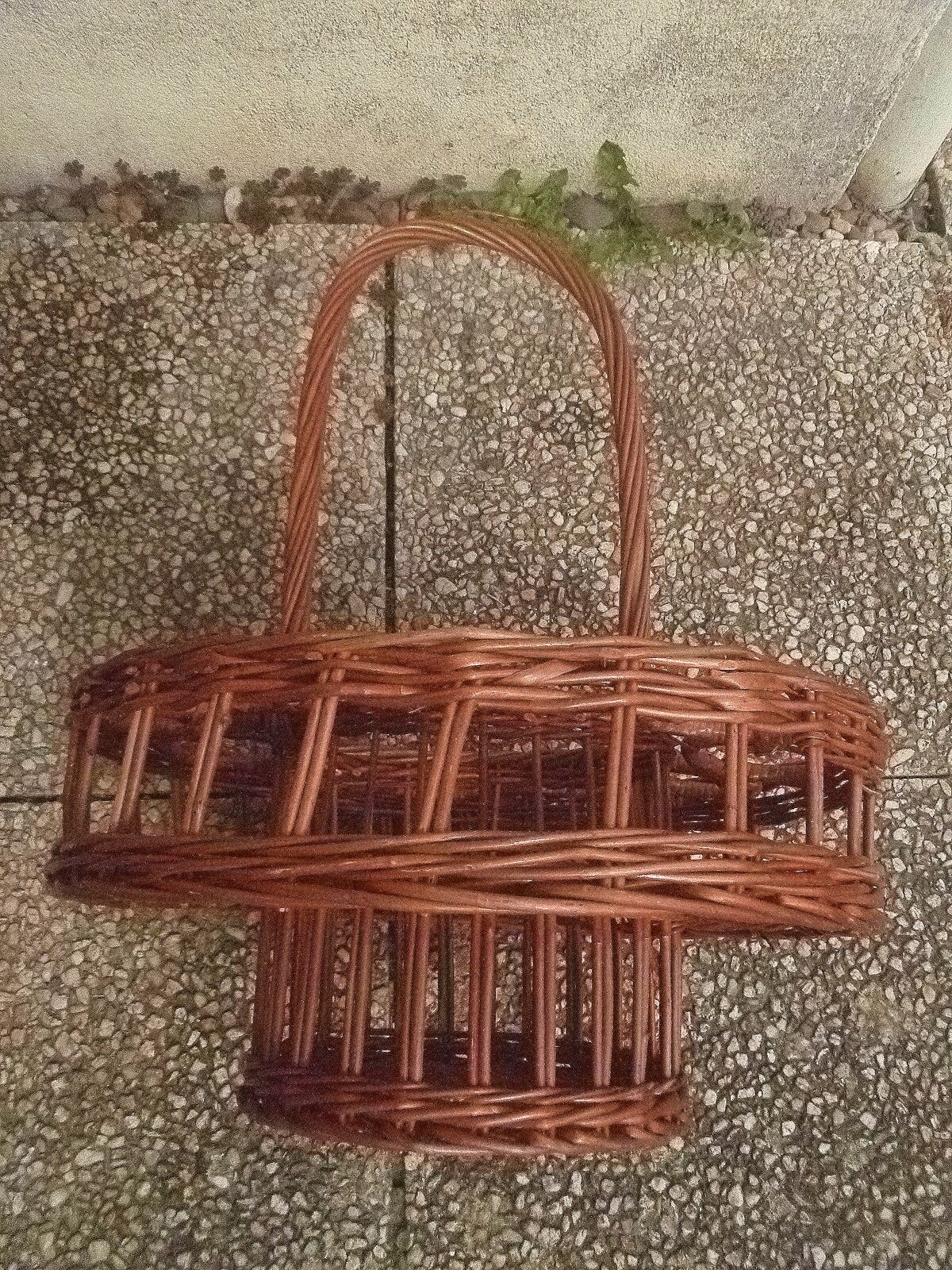 Rattan bar basket , portable , vintage