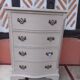 Petite commode anglaise patinée lin vieilli