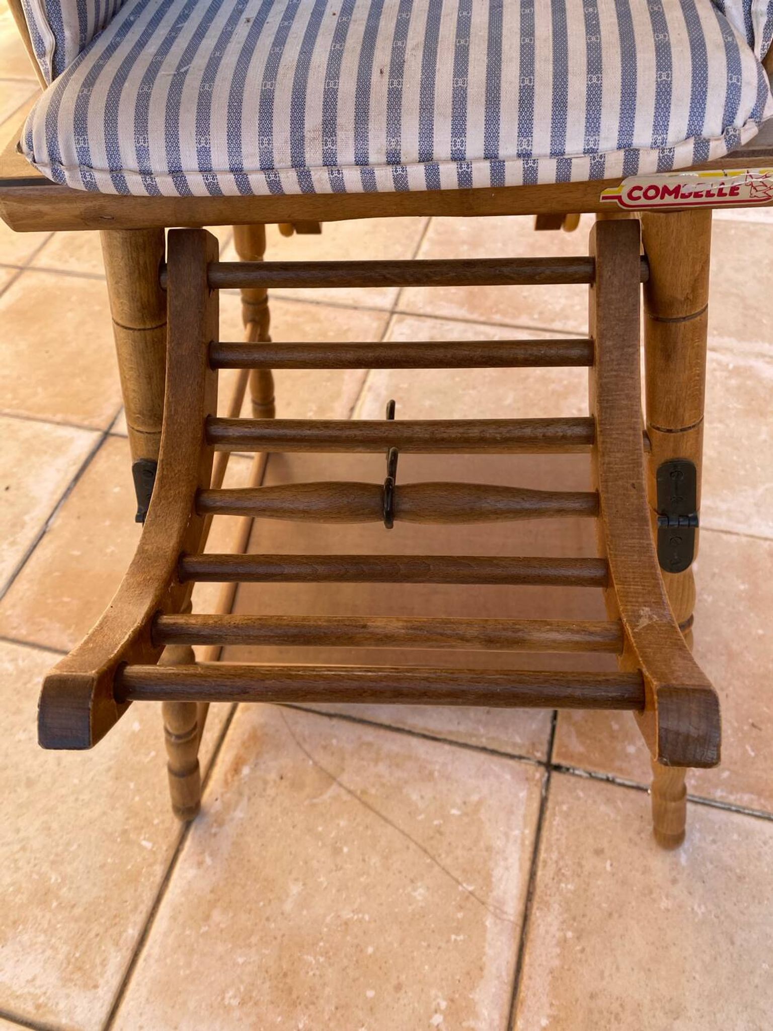 Chaise haute pour enfant