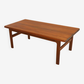 Niels Bach danish design teak coffee table 'Bratbjerg'