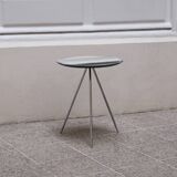 Designer tripod side table in glass and chromed metal – Minimalist style