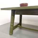 Glossy olive green lacquered dining table — DLG Georges Robert, Circa 1970