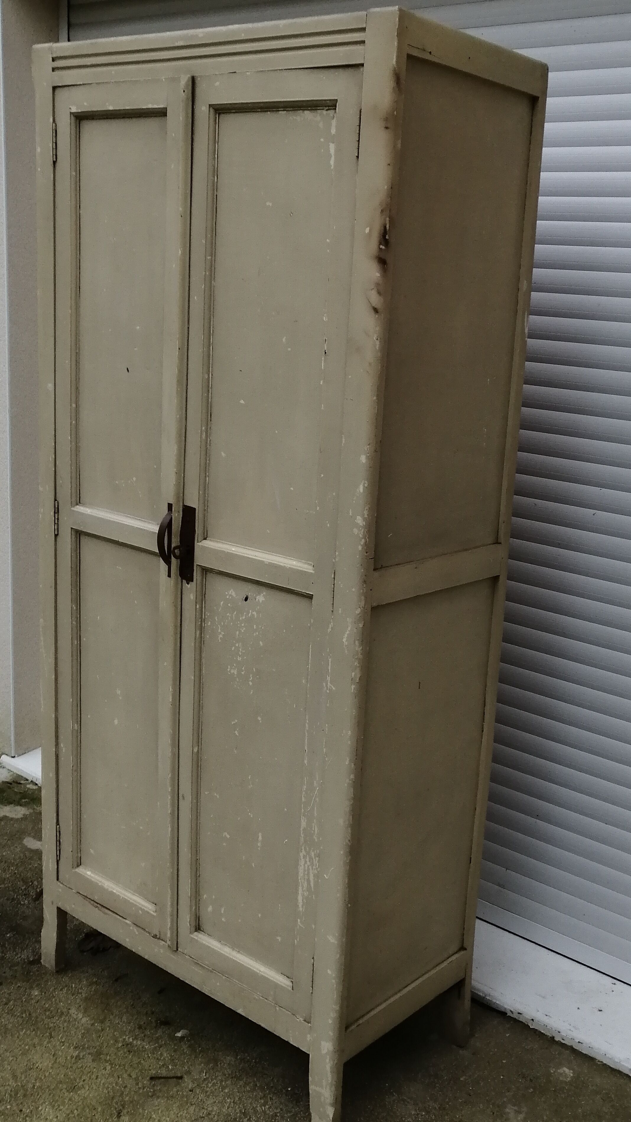 Parisian wardrobe 50s