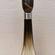 Lampe de table en verre de forme élégante. Par Bengt Orup 1957.