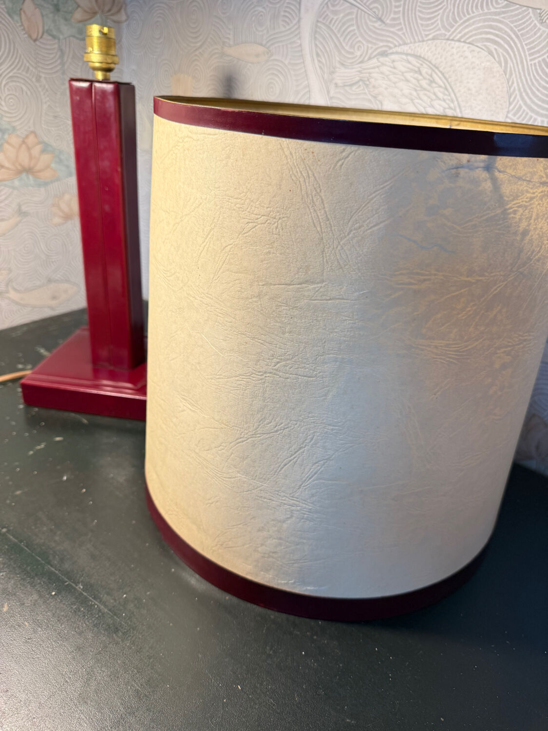 Bordeaux red leather desk lamp from Tanneur, vintage.