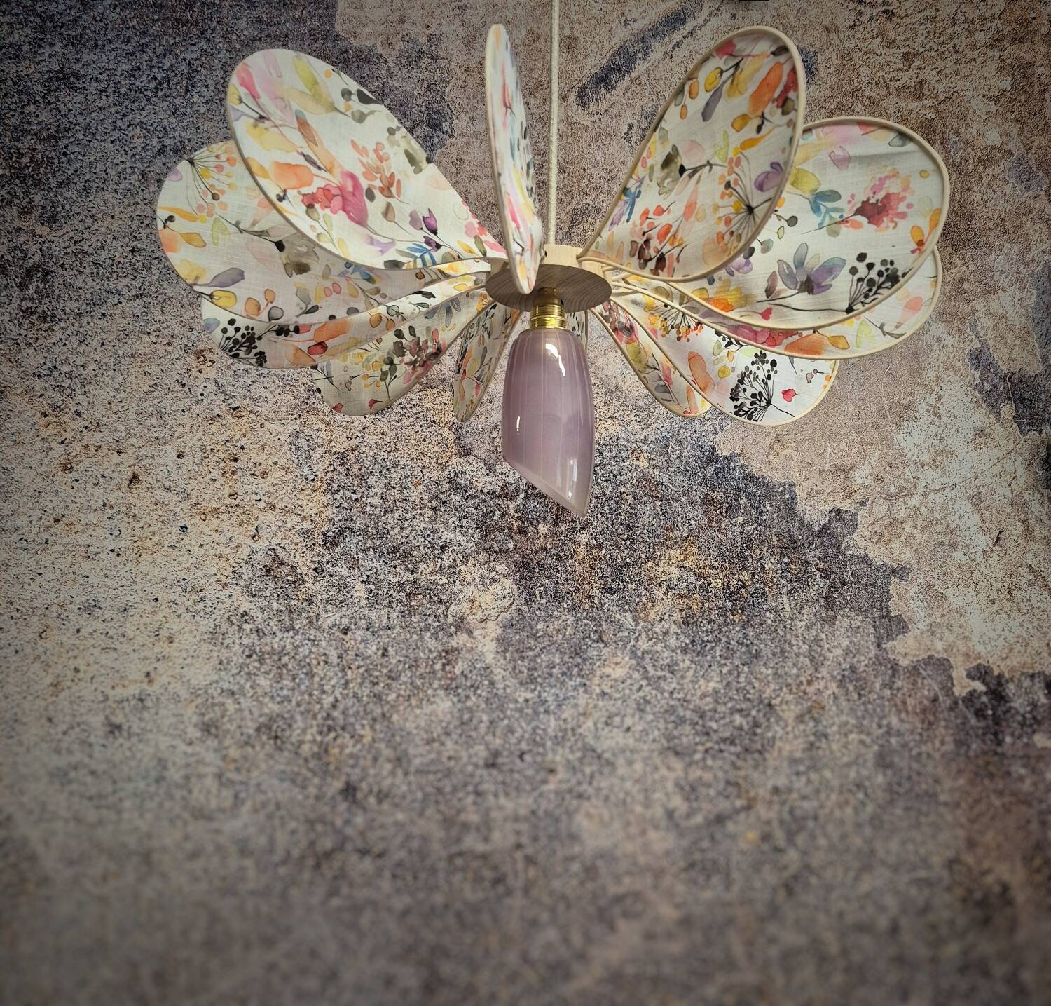 Suspension, lustre, pale fleurs, rotin et globe vintage