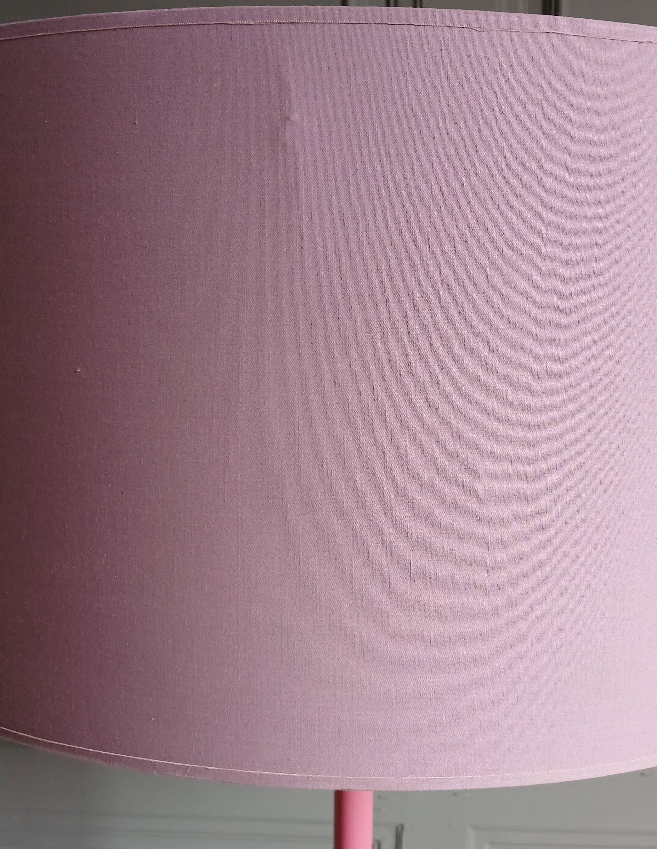 Tulip foot floor lamp in pink lacquered metal & cylindrical shade. 80's