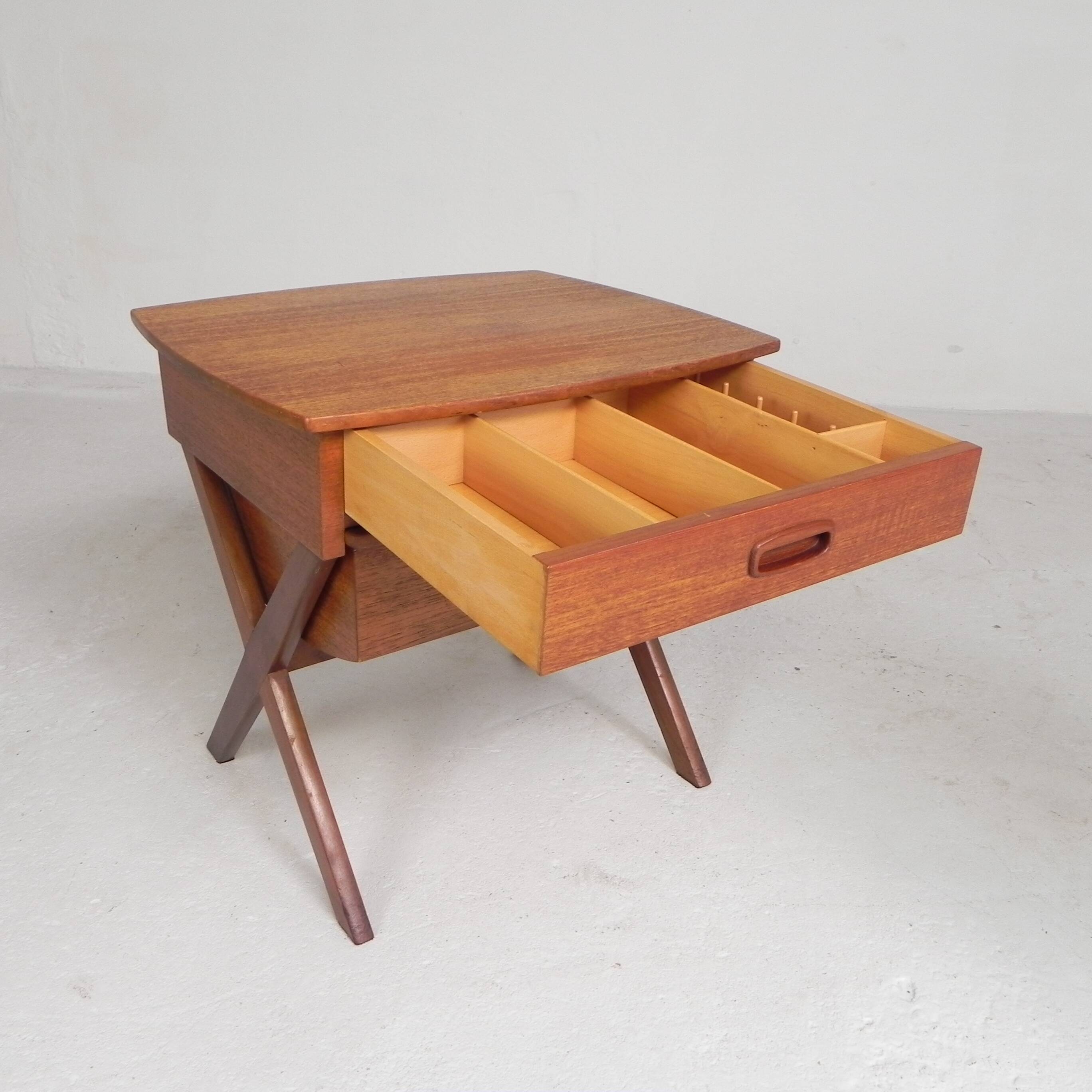 Small chest of drawers, sewing table with 2 drawers O.M.F. 1960s