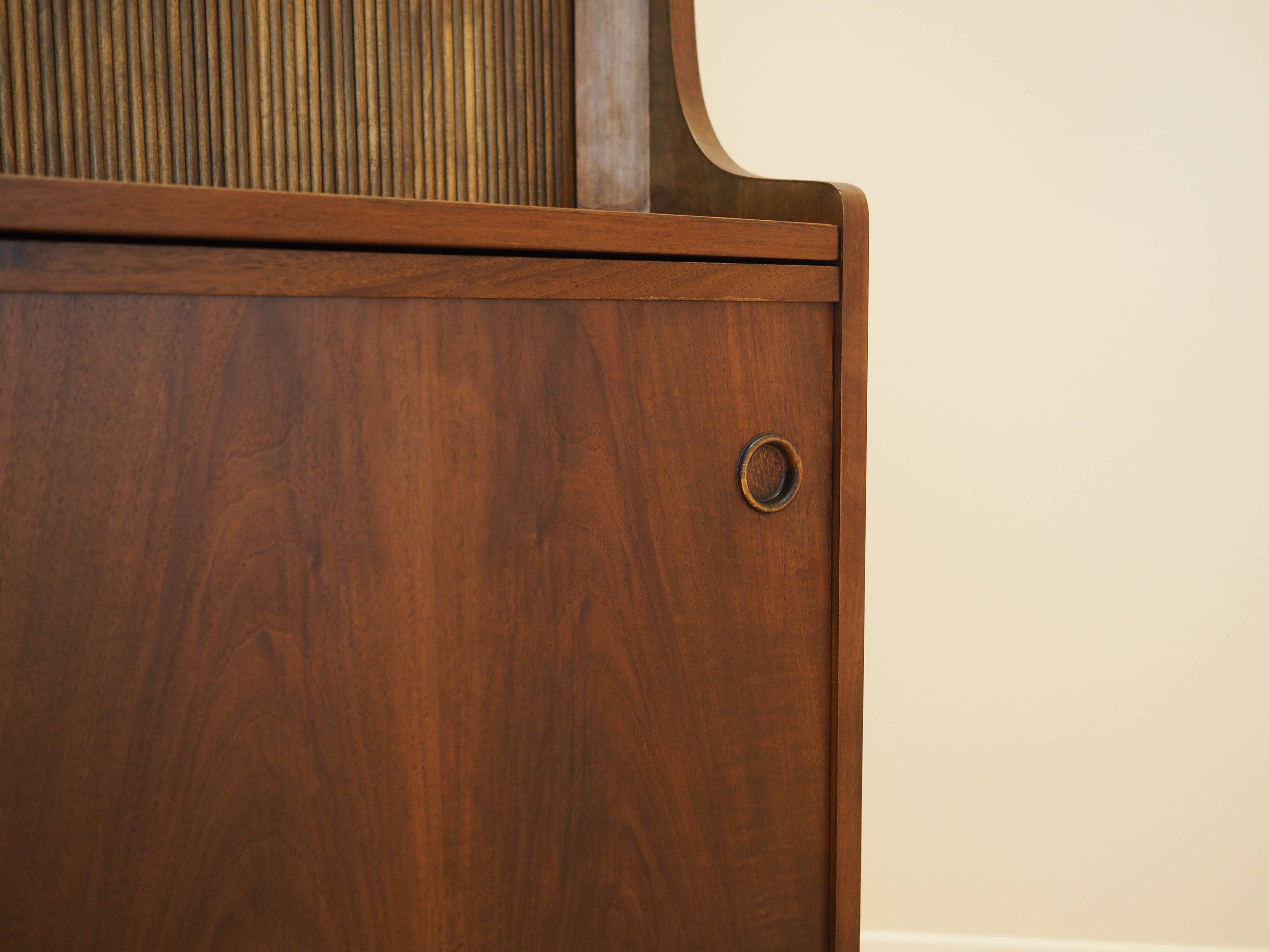Walnut bookcase, Danish design, 1970s, designer: Johannes Sorth