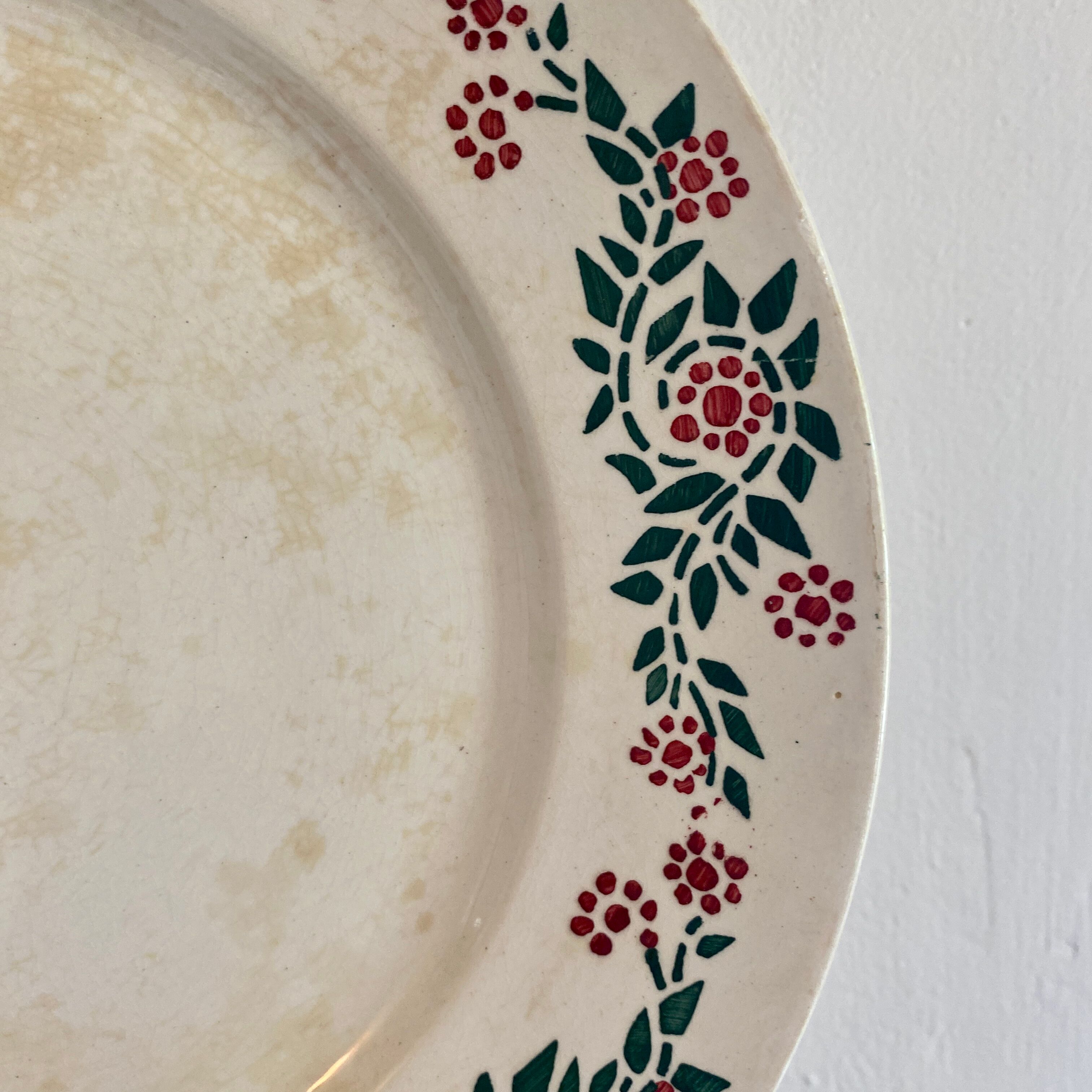 Set of 8 flat plates vintage model Cécile de HBCM