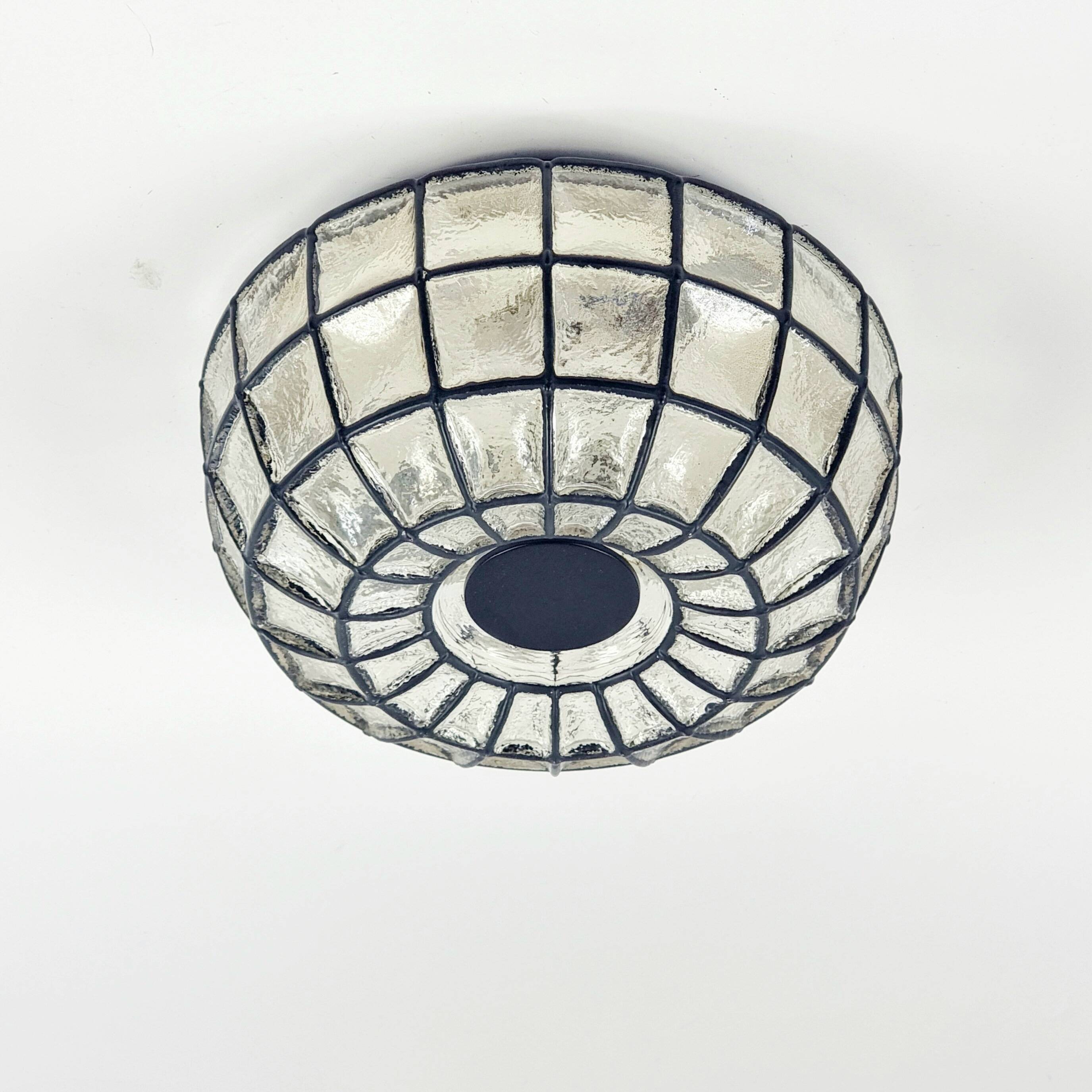 Grand plafonnier en verre du milieu du siècle de Limburg, Allemagne, années 1960.