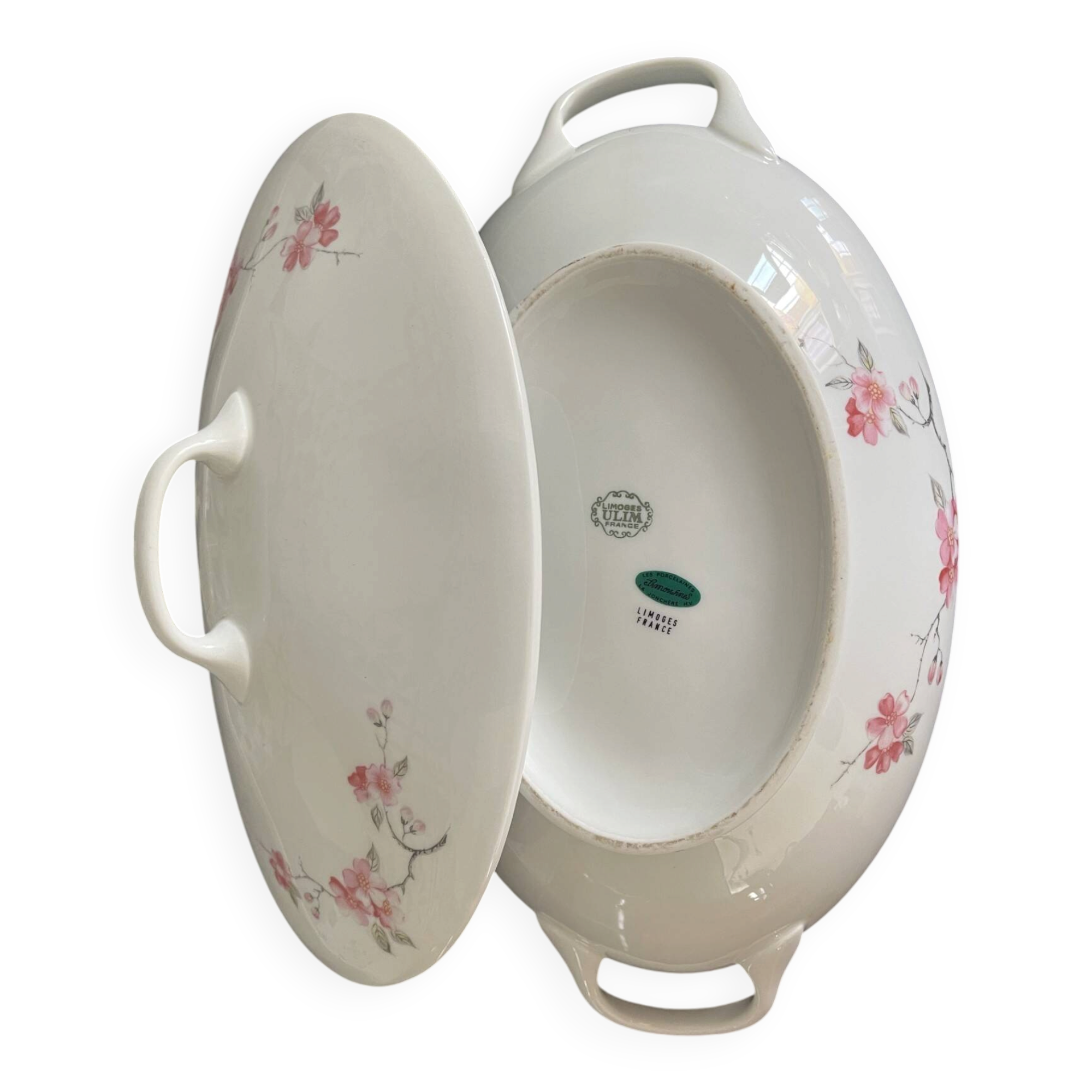 soup tureen