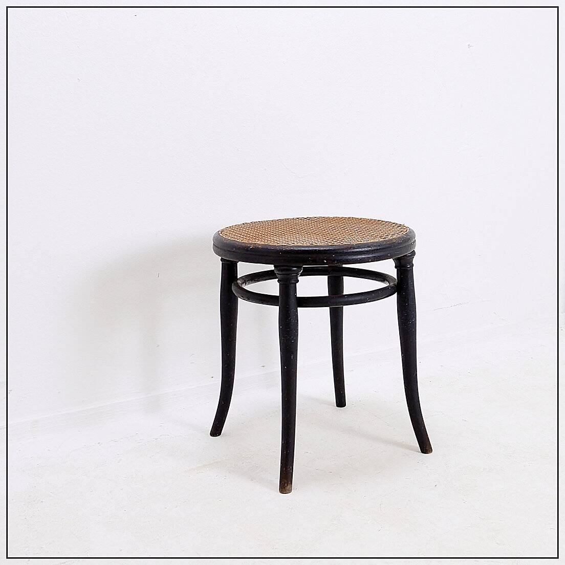 Thonet black bentwood stool - 20th