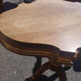 Violin table