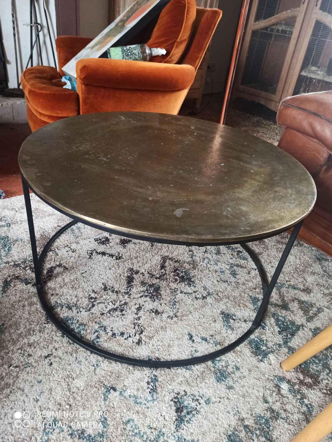 Metal round table
