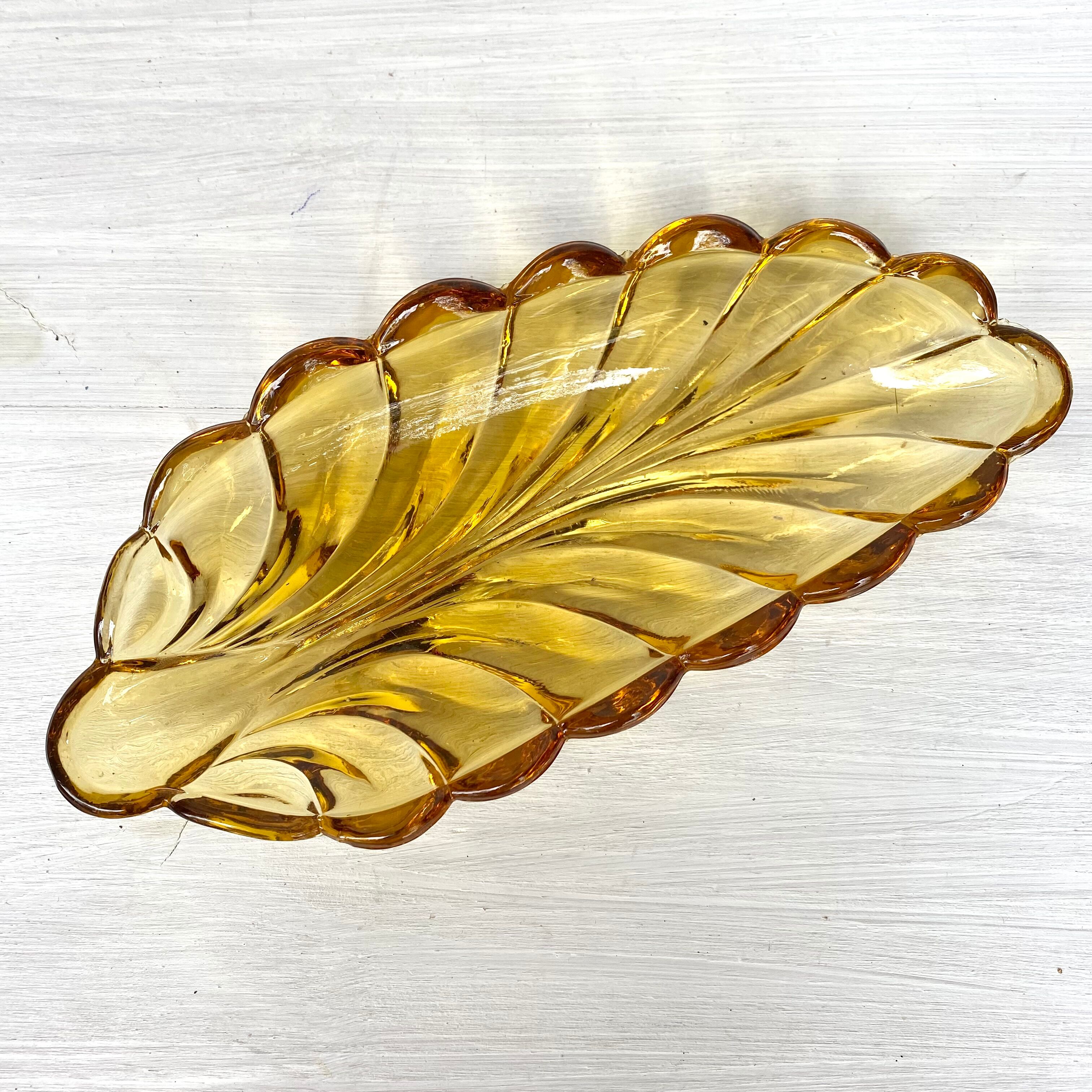 Empty glass sheet pocket