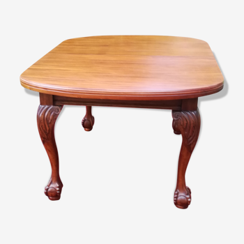 Oval table