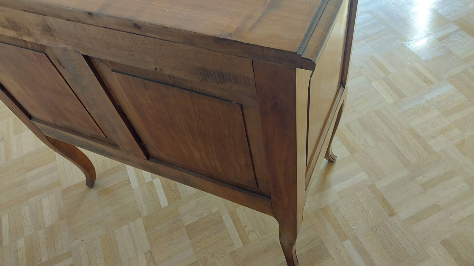Louis XV style commode