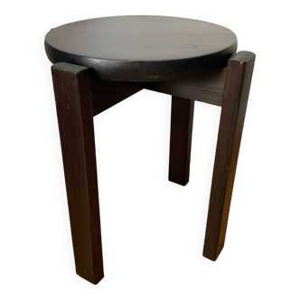 Black lacquered wooden stool