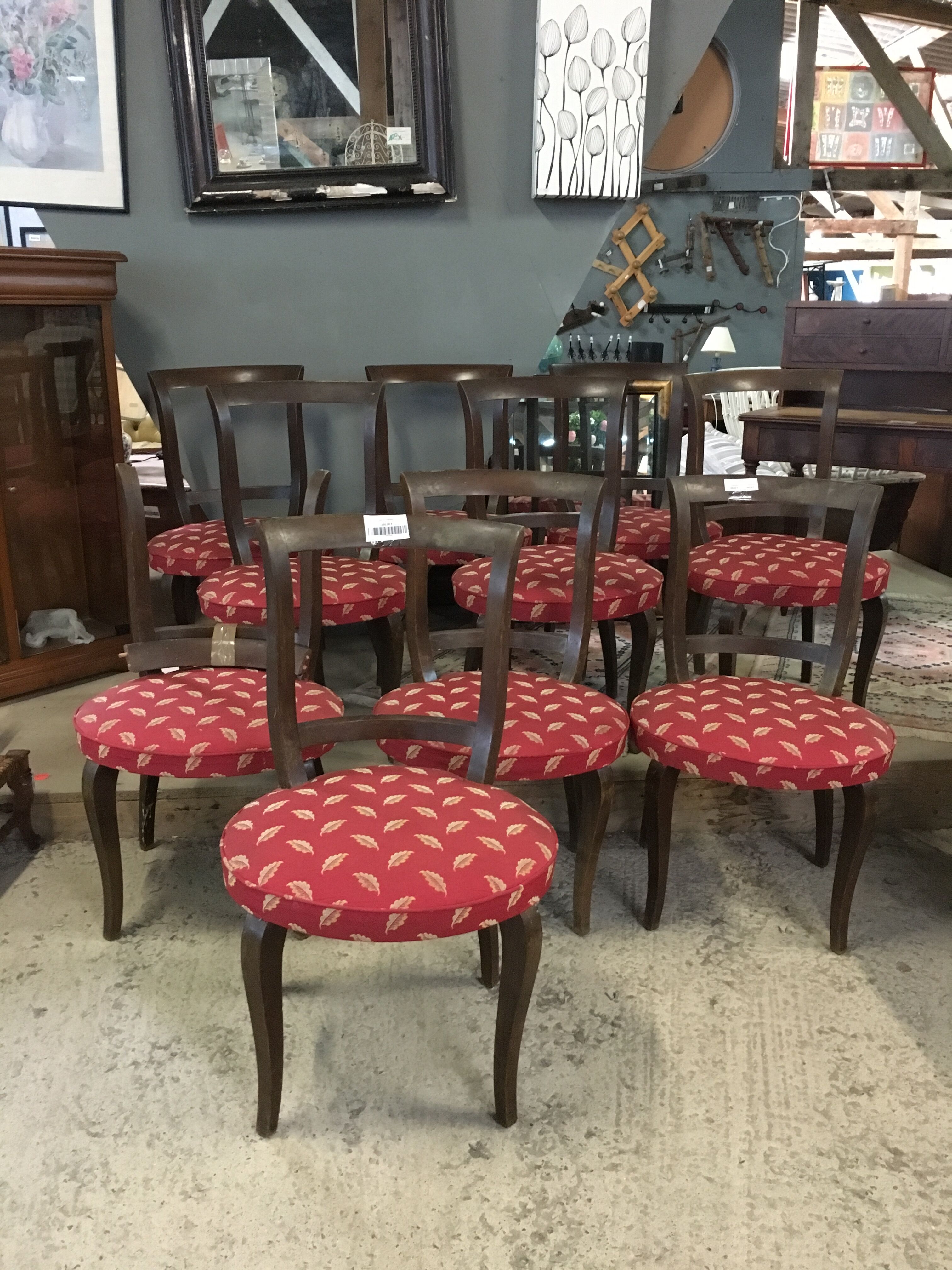 Set of 10 chairs