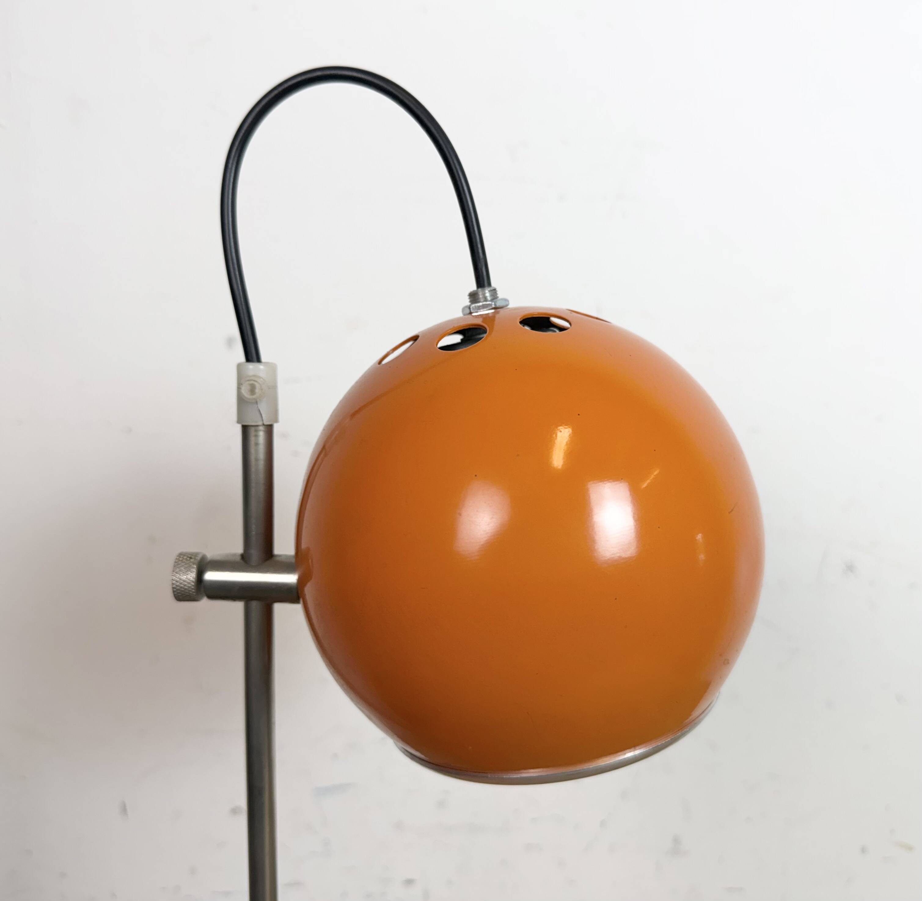 Lampe de table hongroise orange vintage d'Elektrofem, années 1970