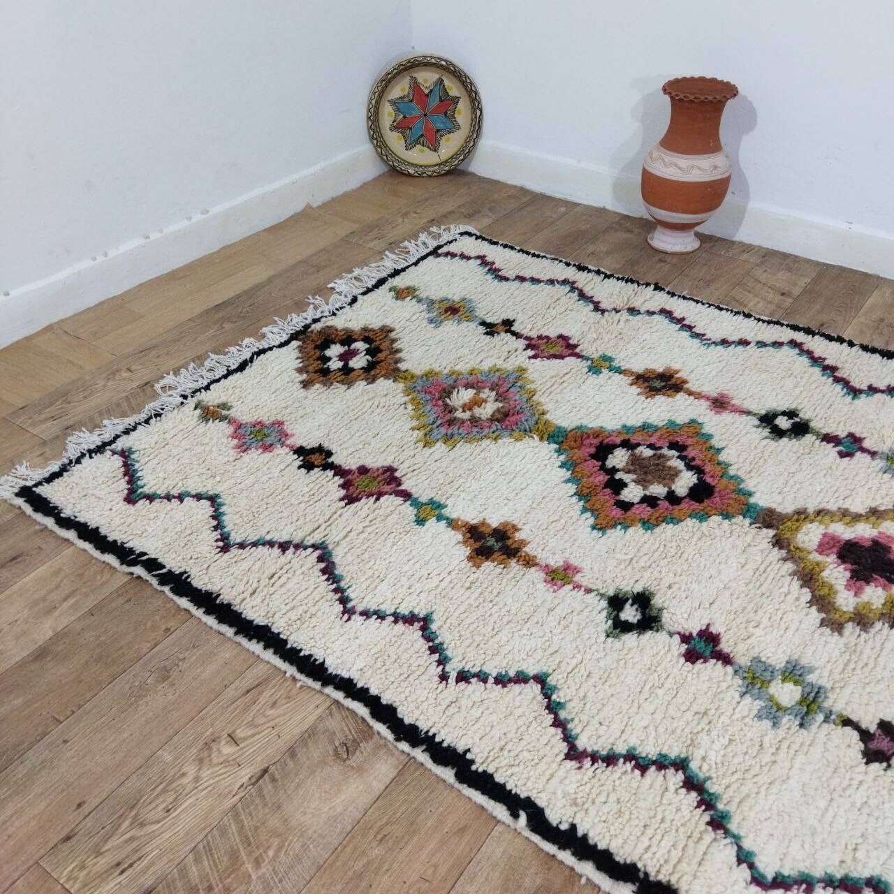 Handmade wool Berber rug 258x164 cm