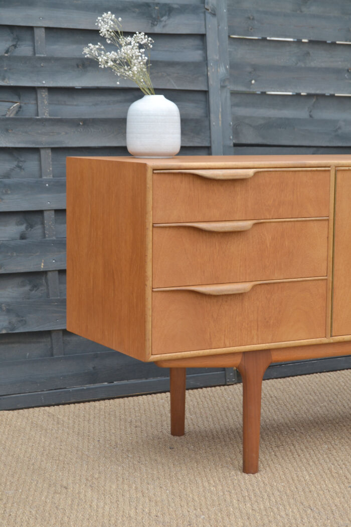 Enfilade par McIntosh * 152 cm