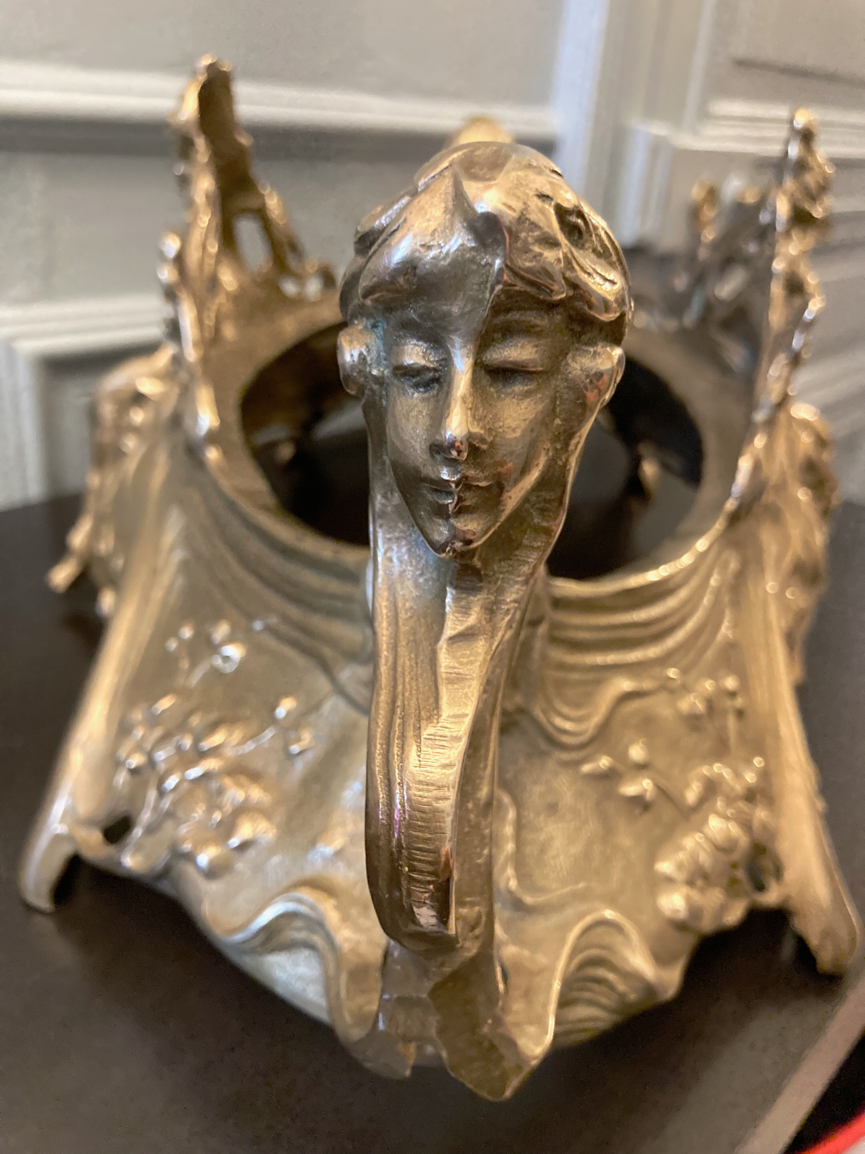 Large planter in gilded bronze Art nouvelles
