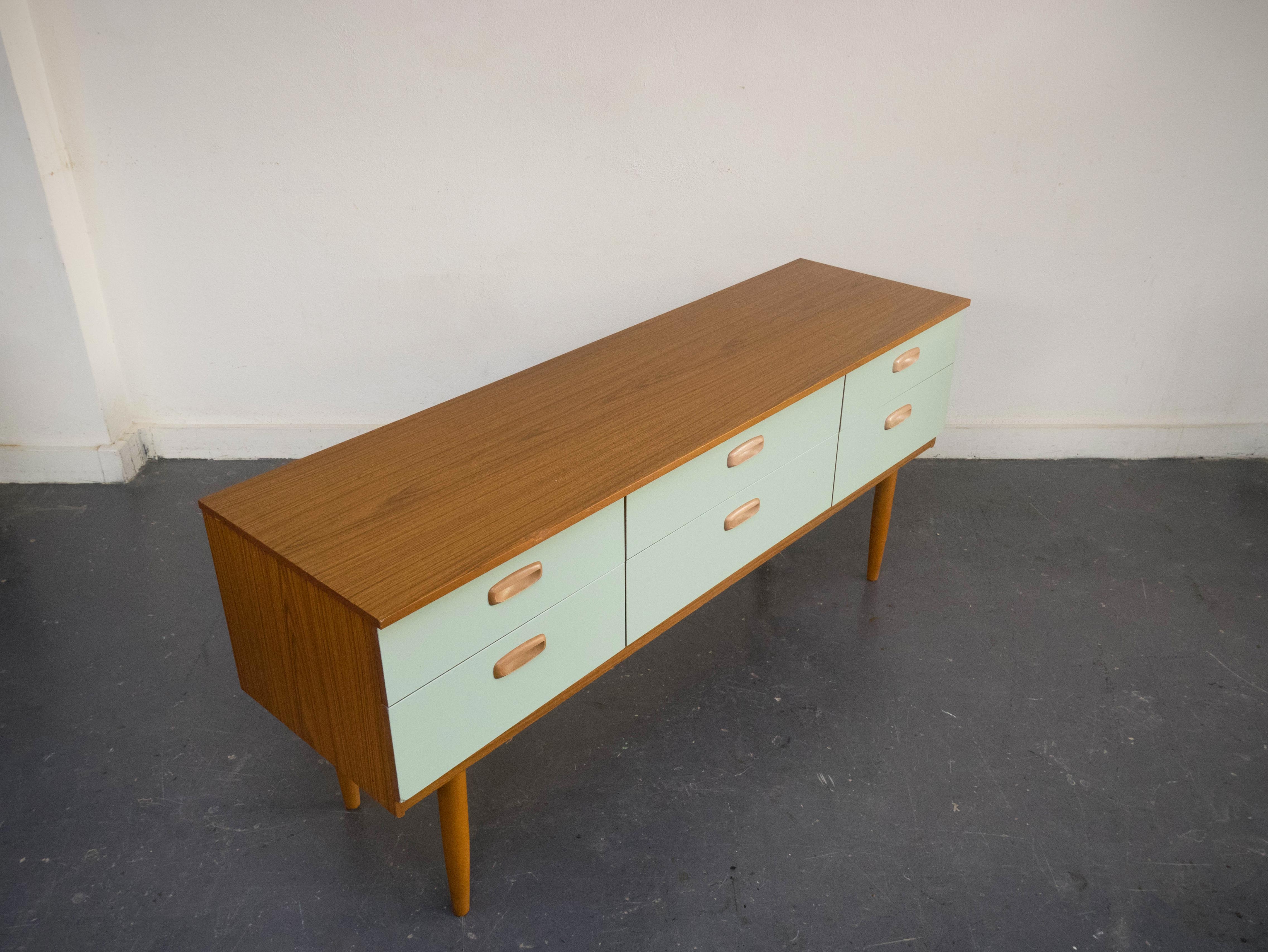 Enfilade scandinave 152 cm