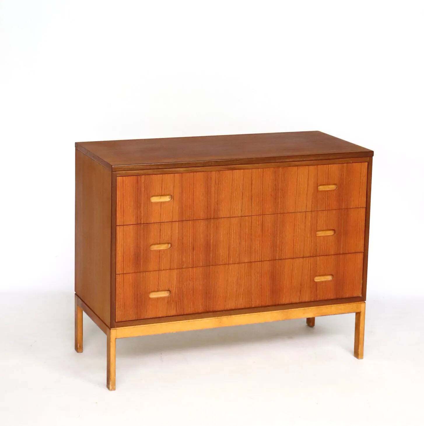 Commode scandinave en teck