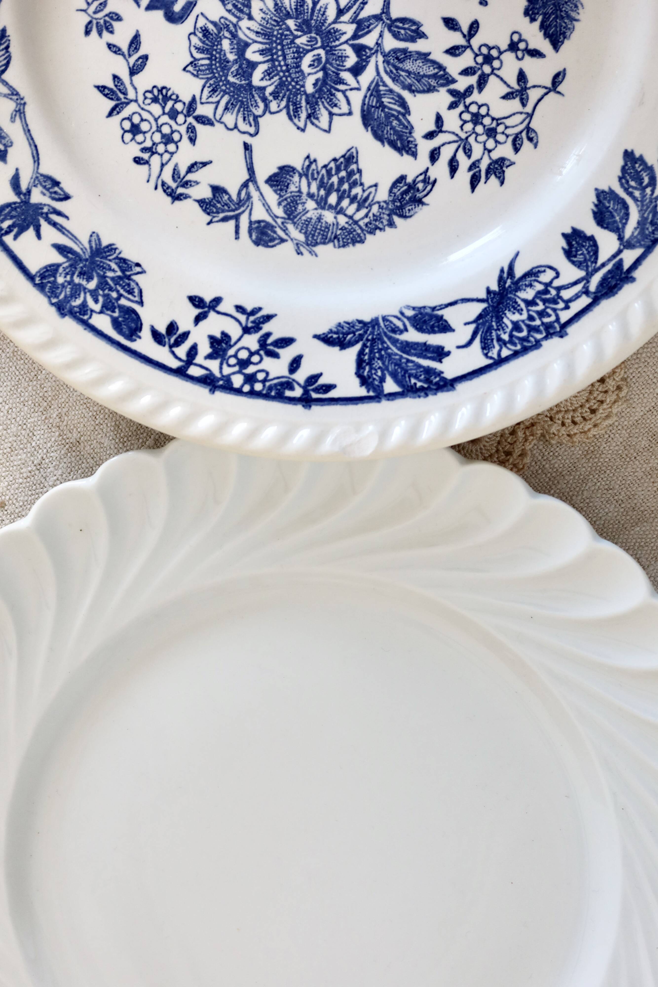 4 mismatched vintage porcelain and earthenware flat plates Marina set