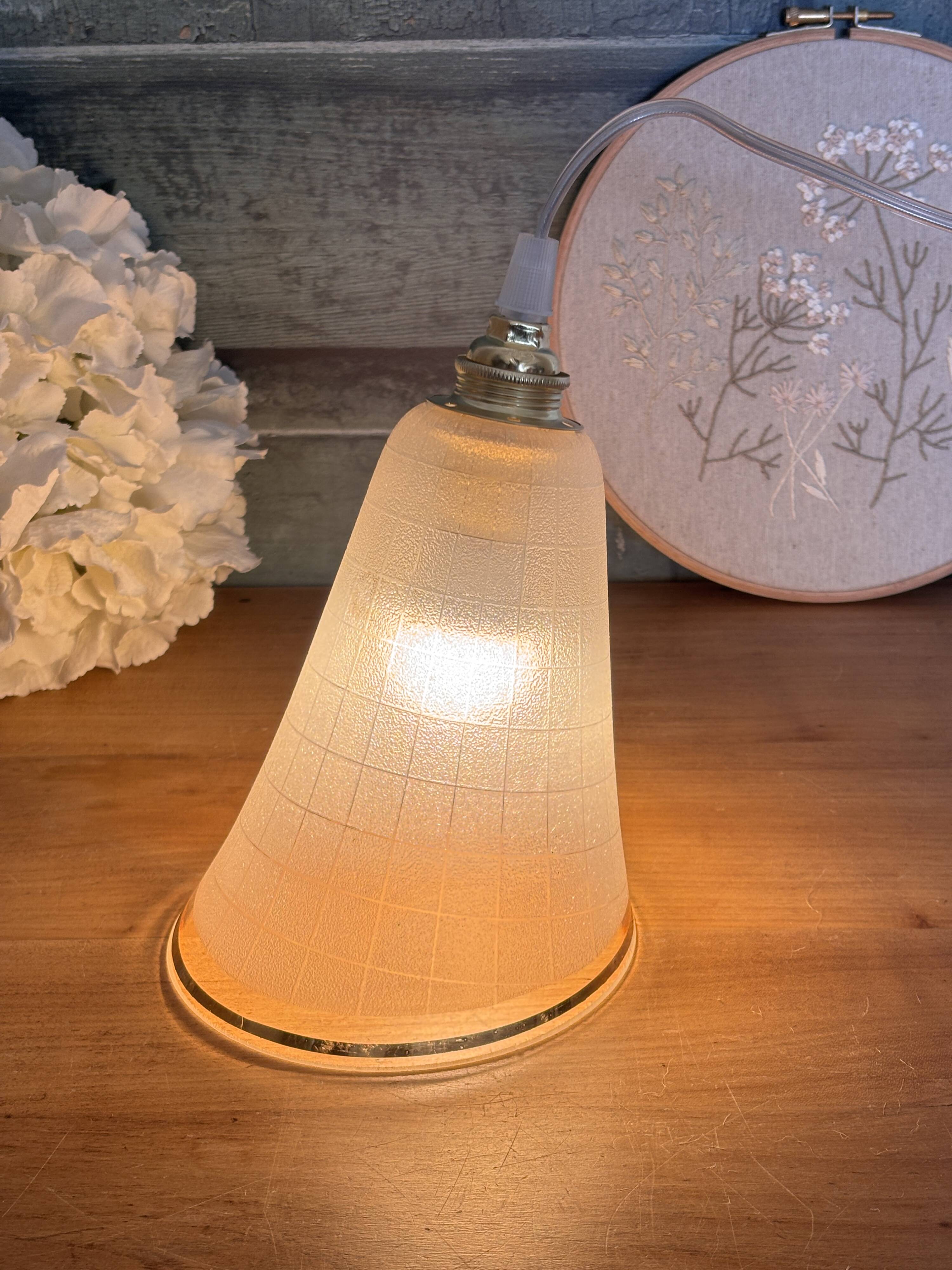 "Clara" portable lamp