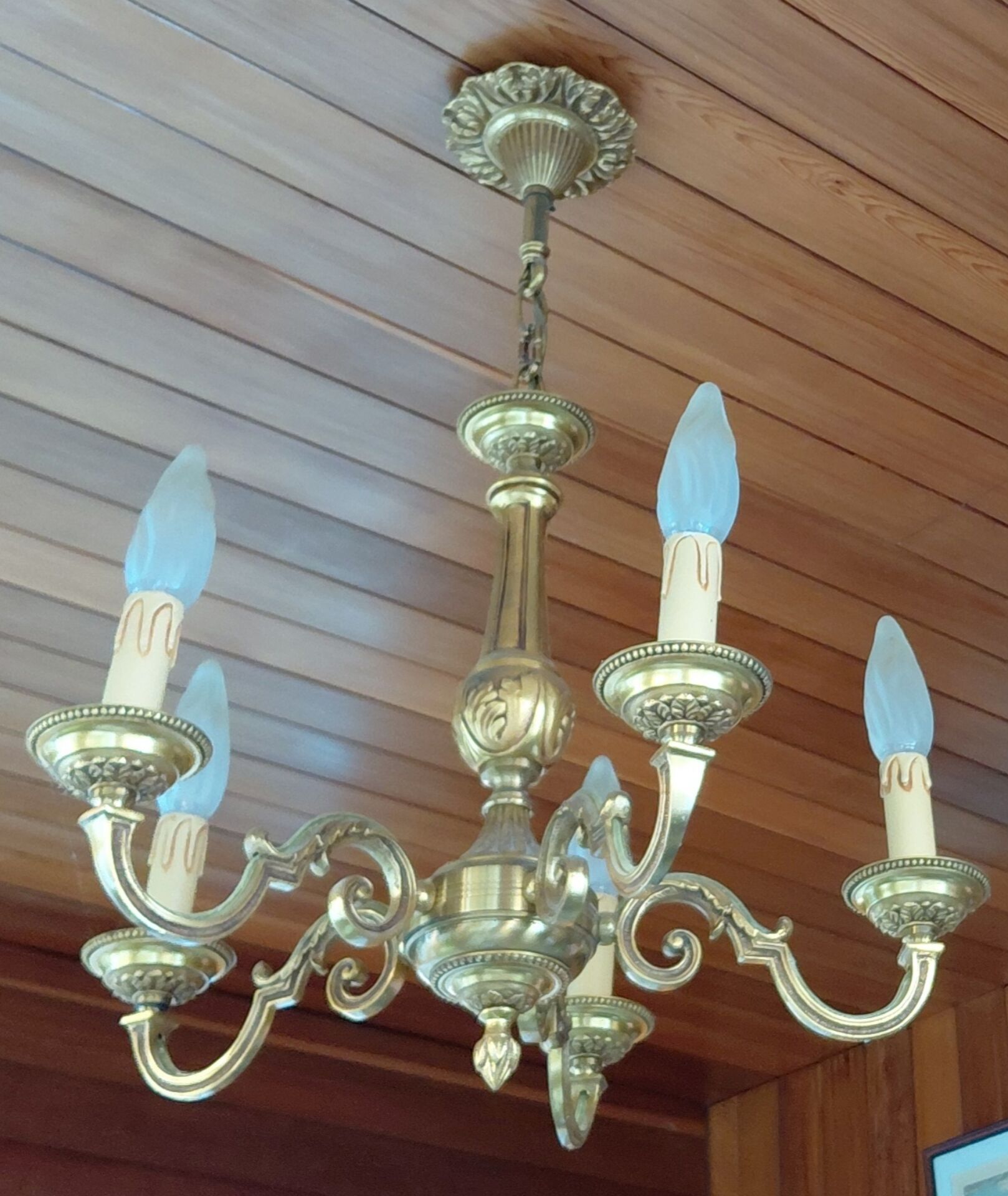 Brass chandelier with 5 branches