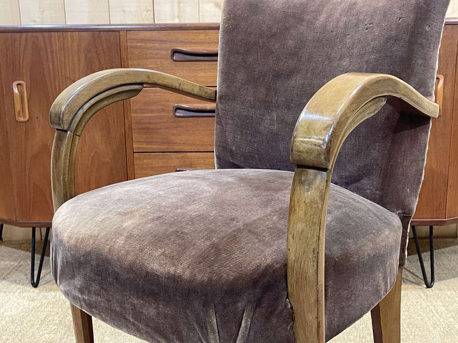 Art Deco bridge armchair in beech