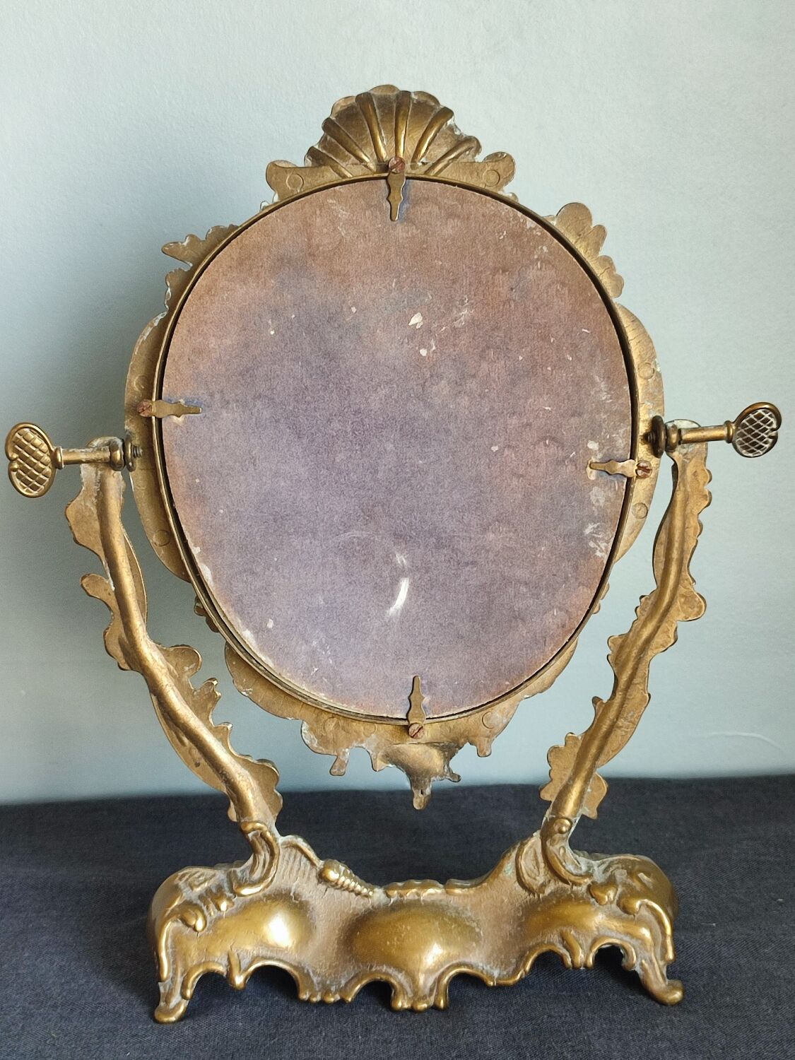 Ancient mirror psyche in bronze