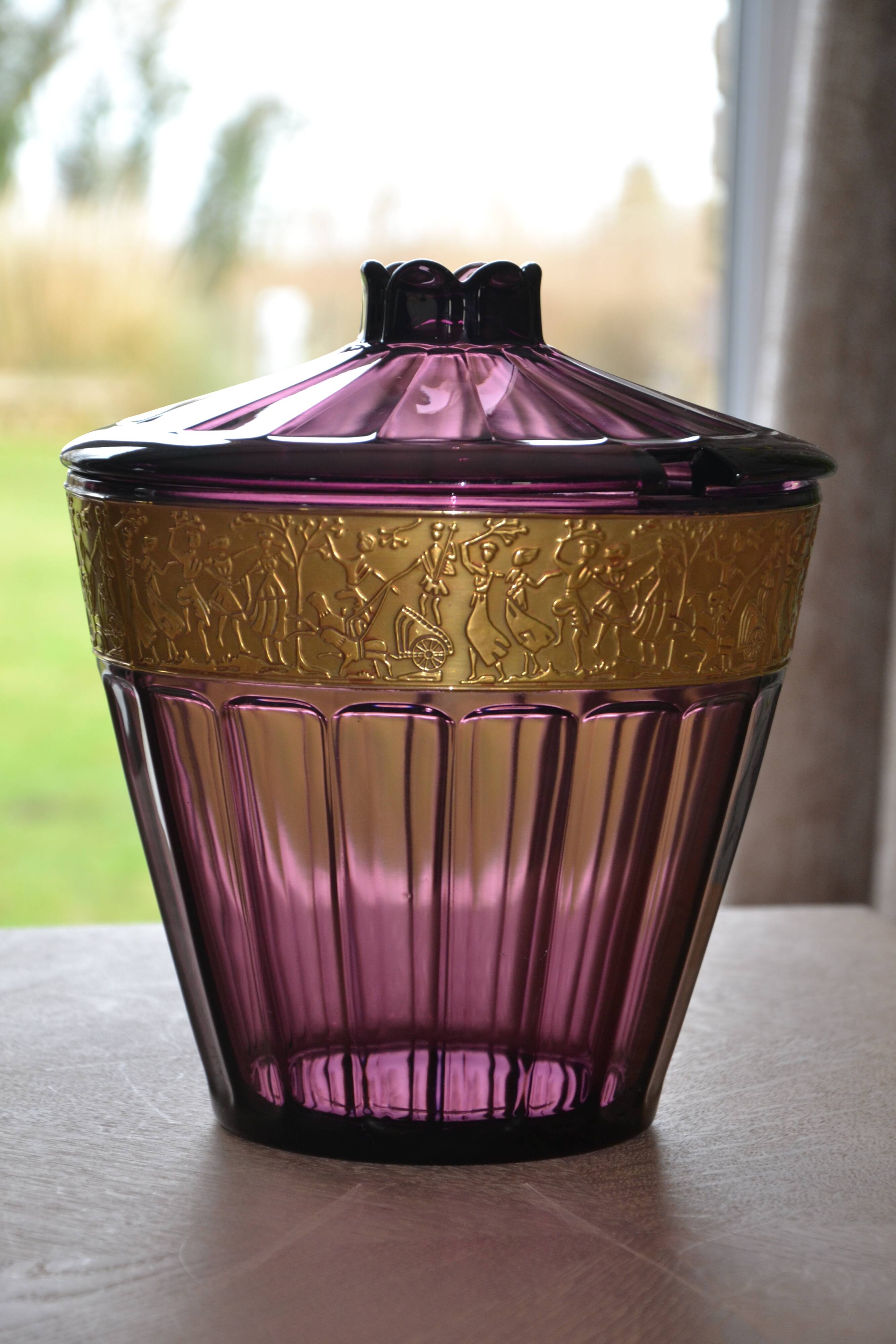 Large ornamental punch bowl/Art Deco pot Amethyst August Walther