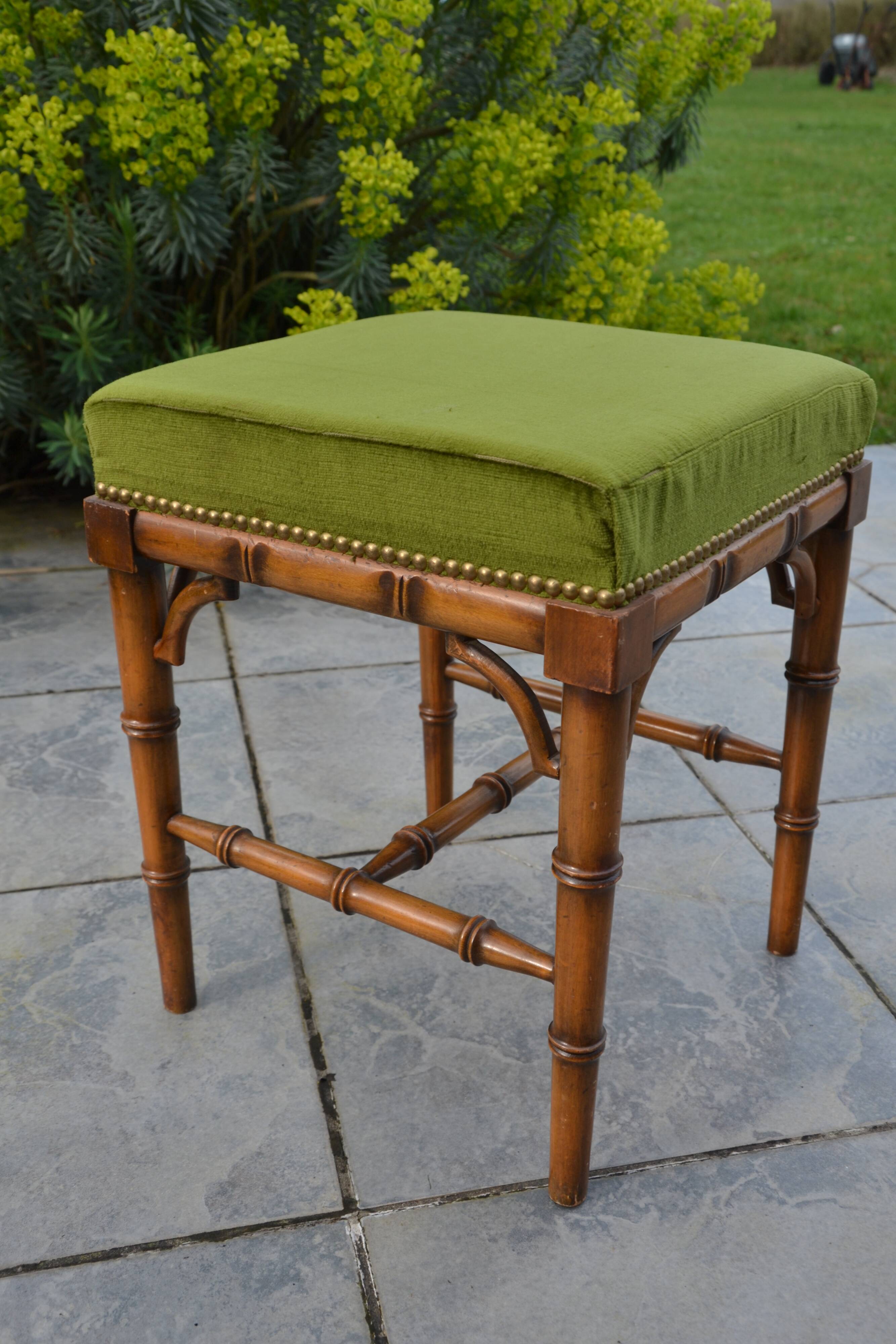 Piano stool/bamboo effect wooden footrest