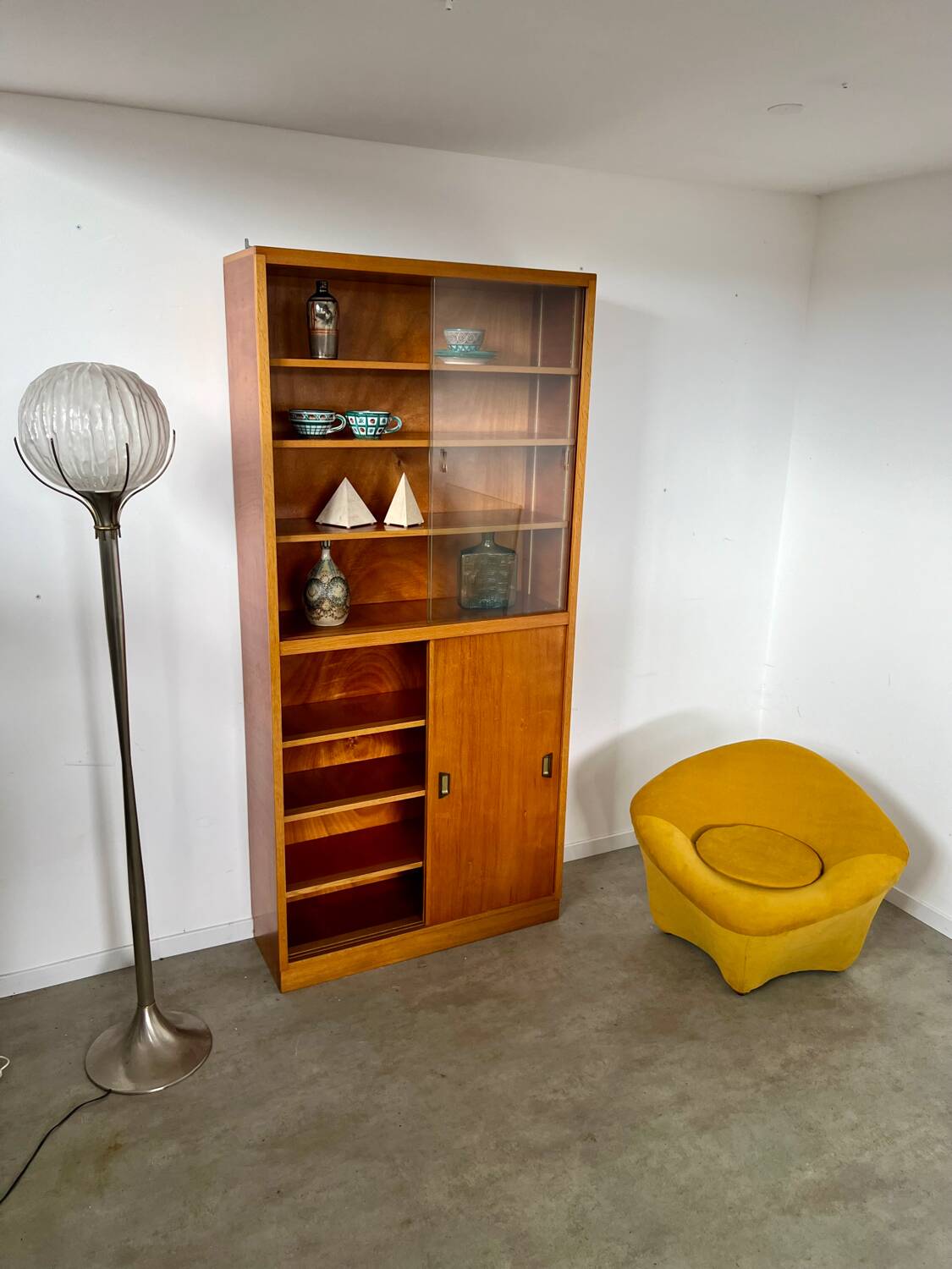 Bibliothèque - vitrine en chêne blond design scandinave, années 60 ...