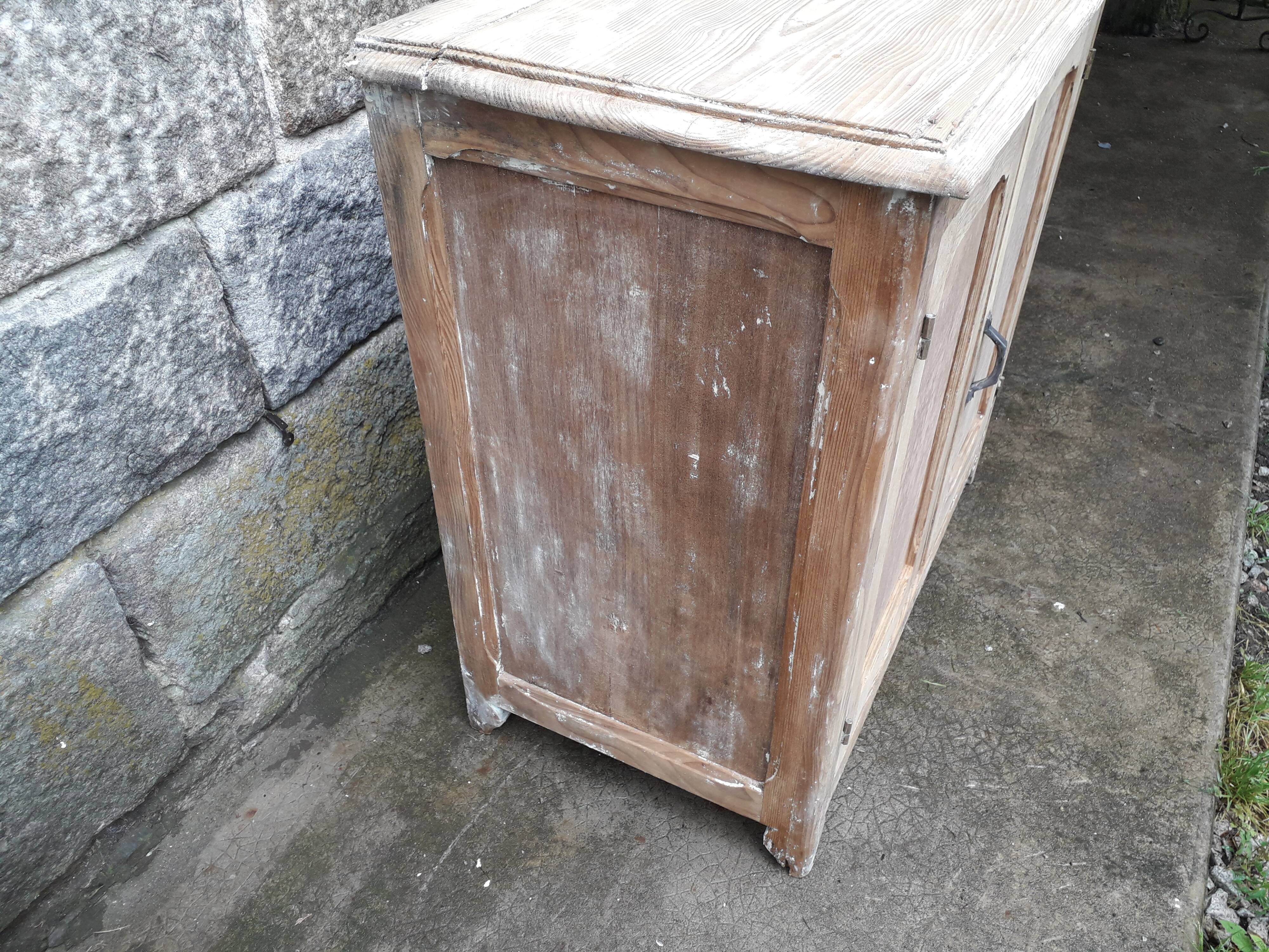 Parisian buffet patinated