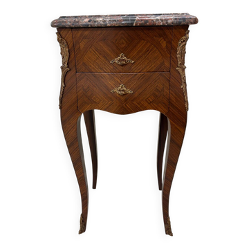 Commode. Avec plateau en marbre.