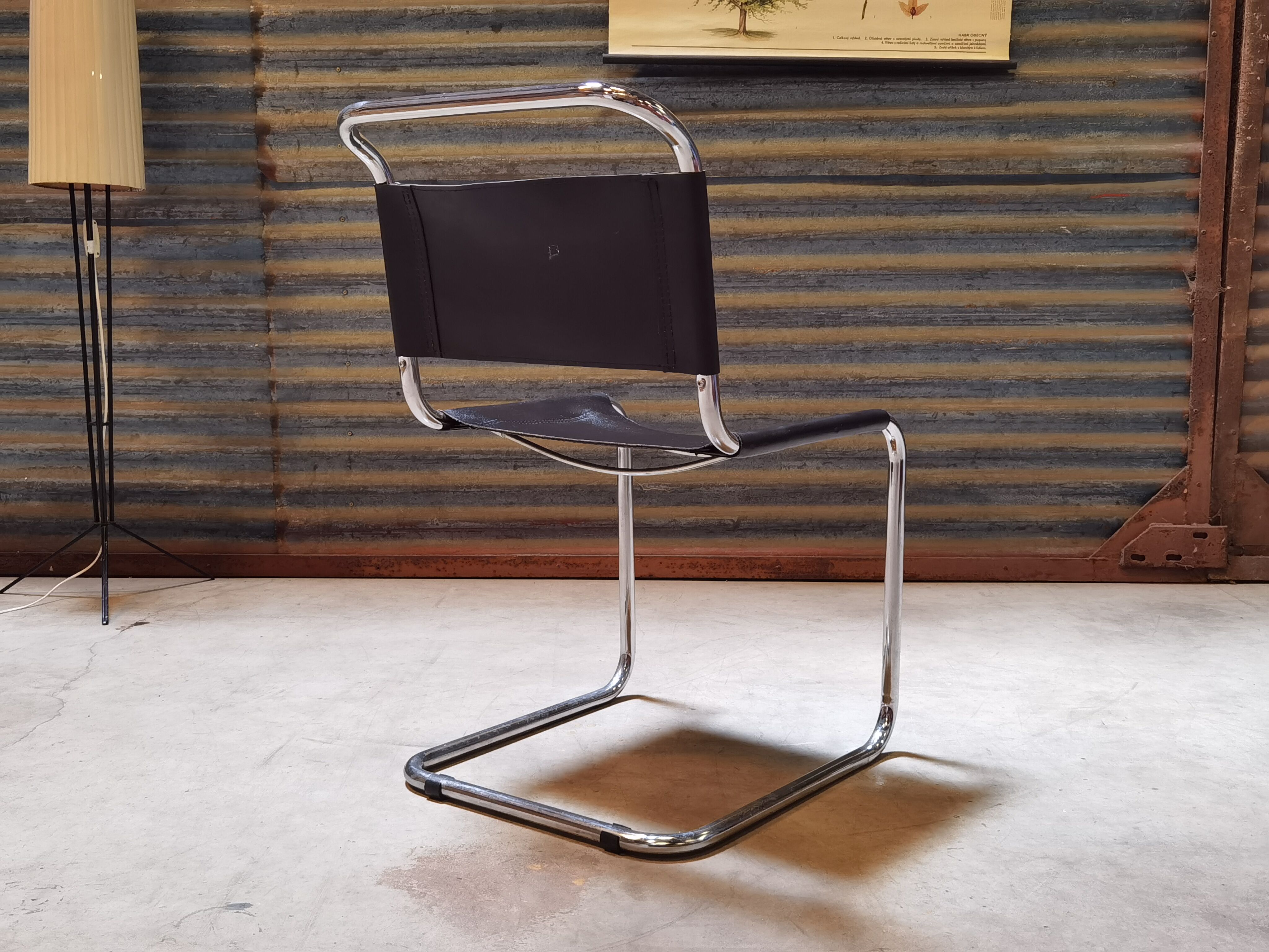 Chair S33 Marcel Breuer Thonet black leather