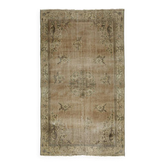 Anatolian handmade vintage rug 269 cm x 160 cm