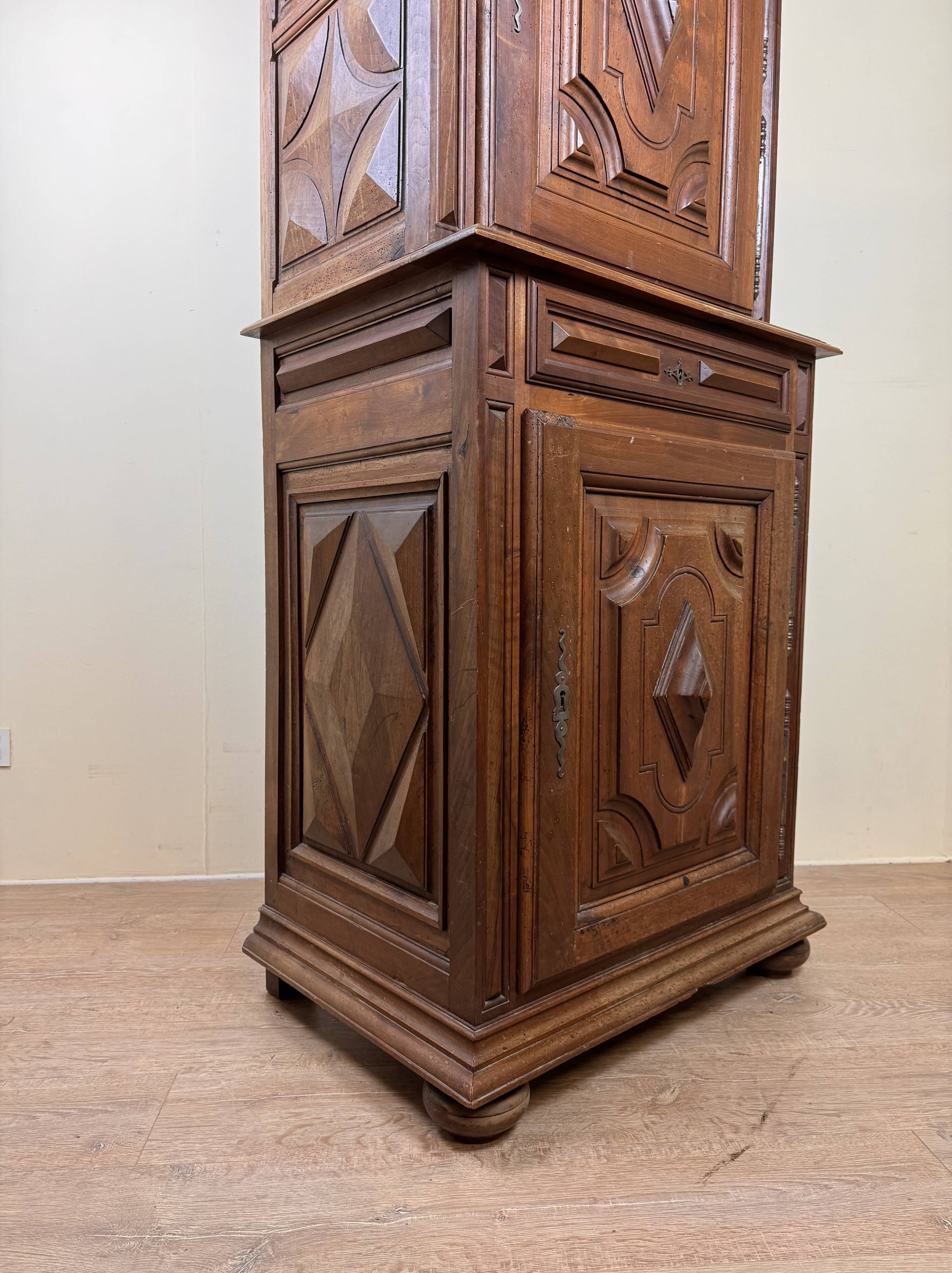 Louis XIII style Burgundian cabinet in solid wood circa 1850-1880