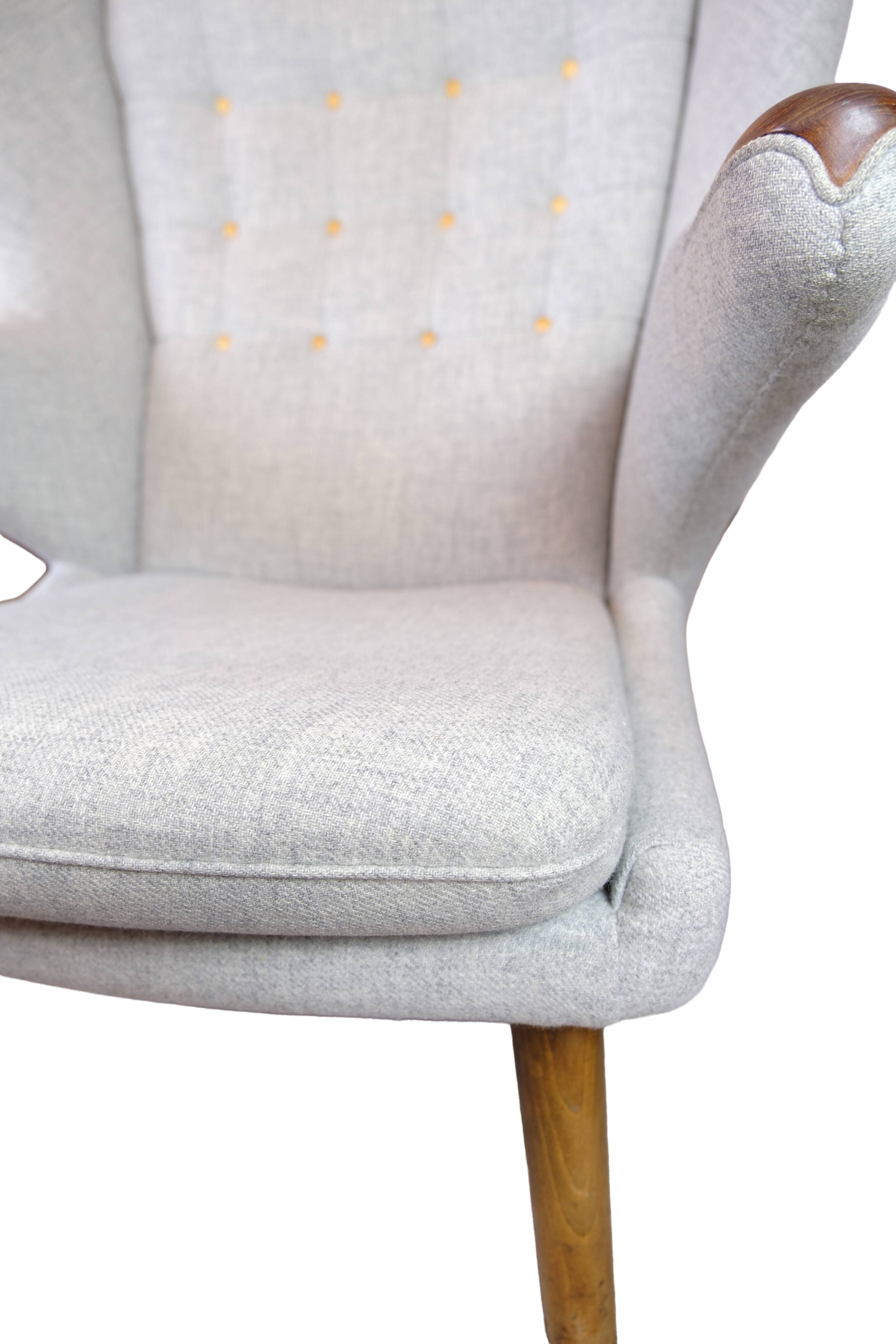 Teddy chair - Model AP 19 - Light grey Hallingdal fabric - Teak nails - Hans J. Wegner - P.P Møbler